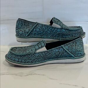 ARIAT Women’s Embossed Leather Cruiser Casual Shoes Loafers Moc Toe size 9